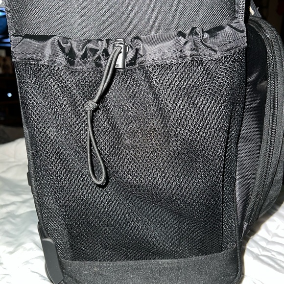 OGIO Pulley Cooler Bag - Picture 5 of 10